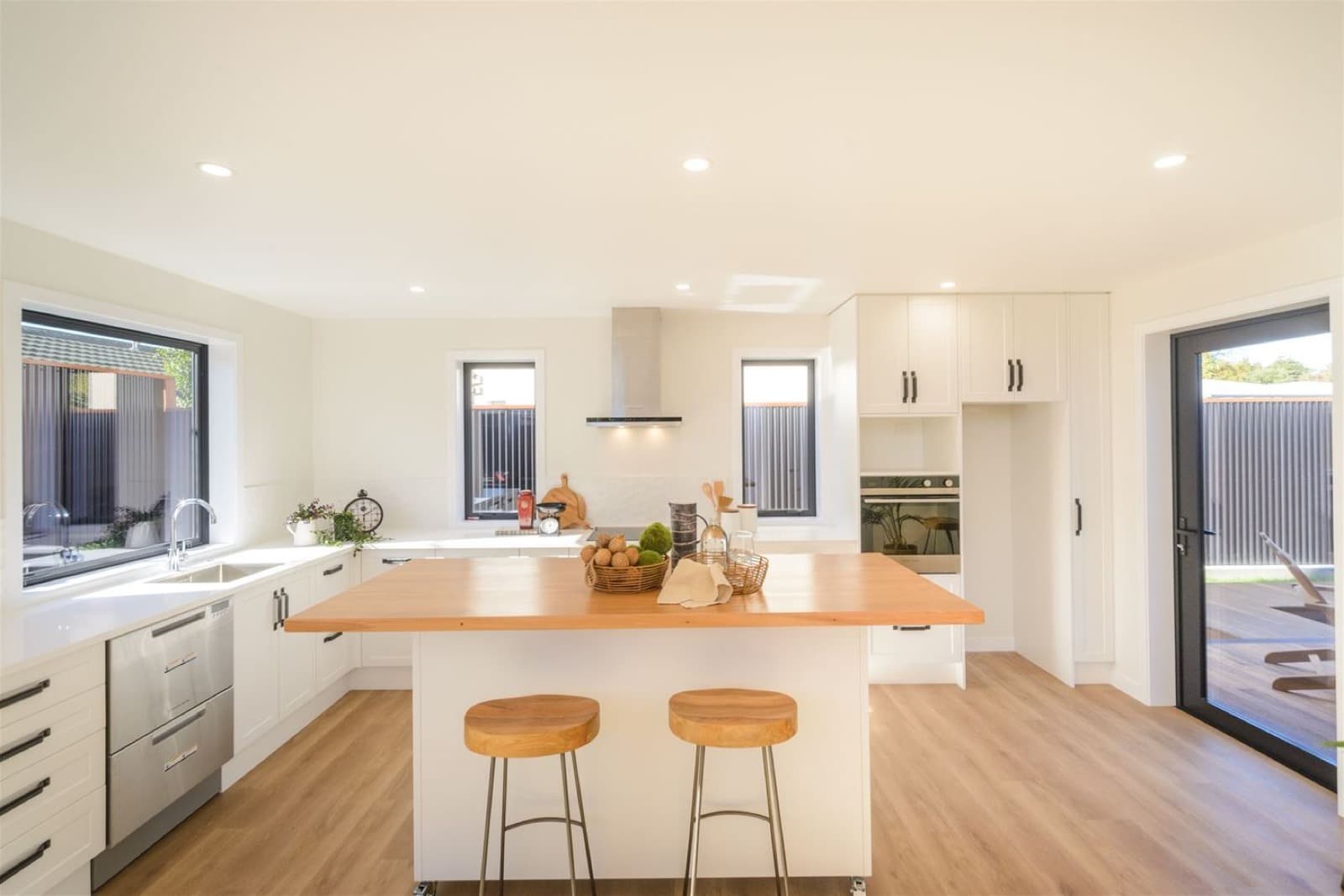 Cook Street Residence - Image 6