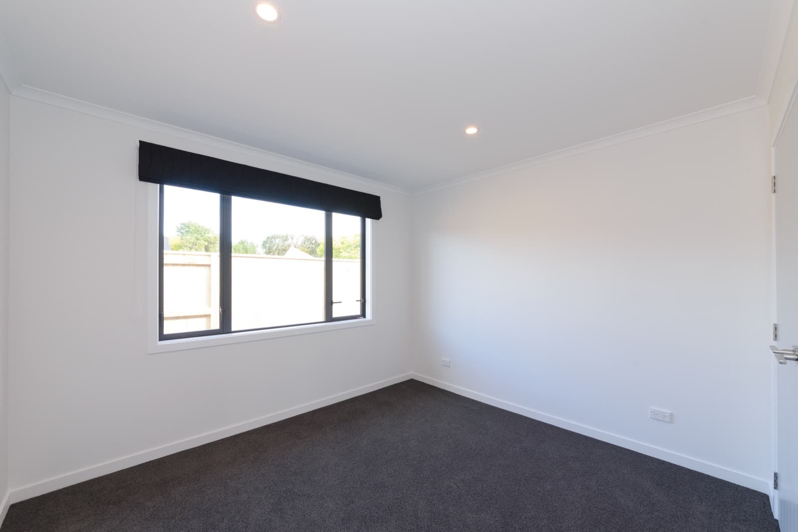 Contemporary New Build - Image 3