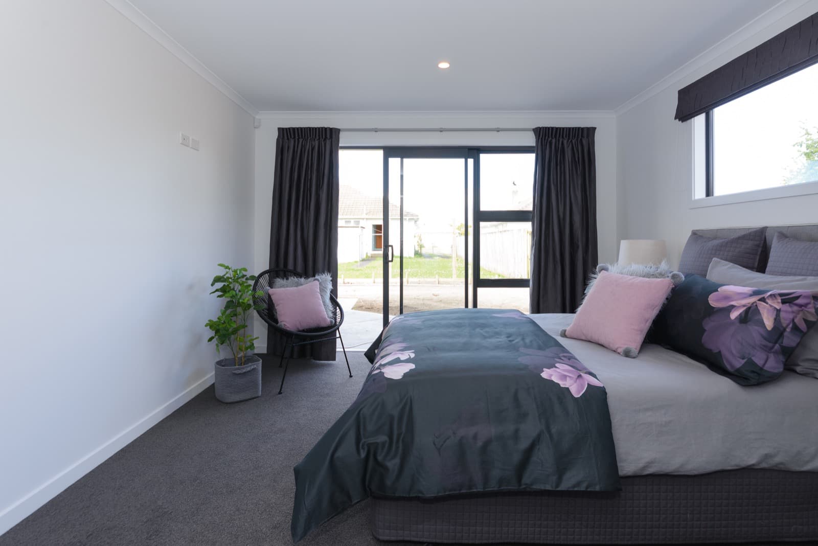 Contemporary New Build - Image 14